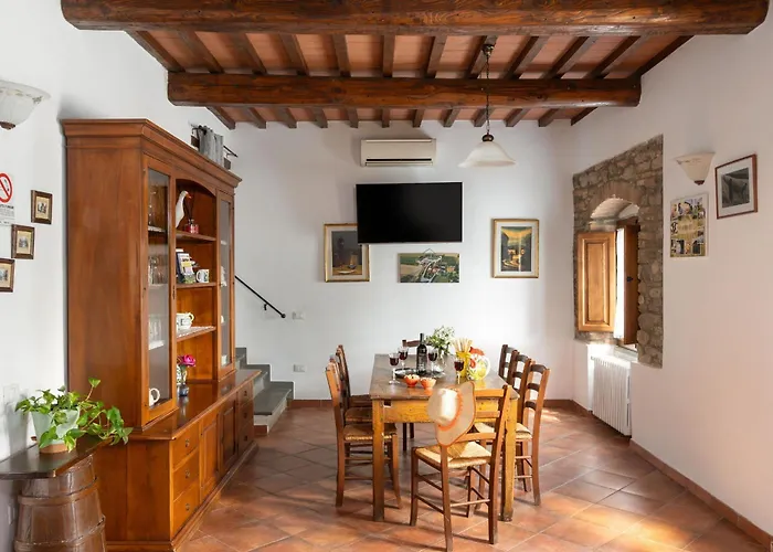 Palazzo Vecchio Kır Evi *